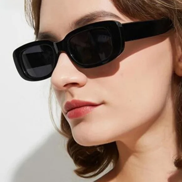 Stylish Rectangular Sunglasses - Picture 3 of 5